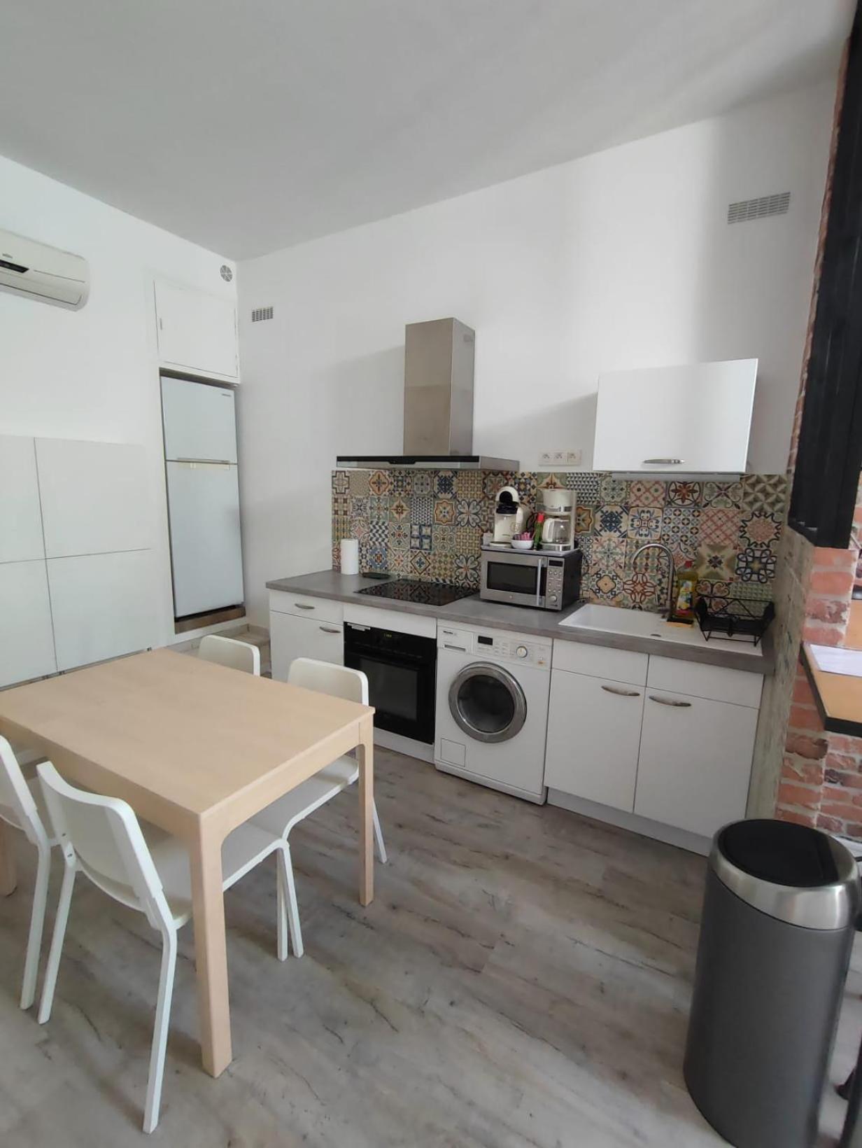 Appartement T2 48 M2 Independant Parking Public Gratuit A Proximite Béziers Exteriér fotografie